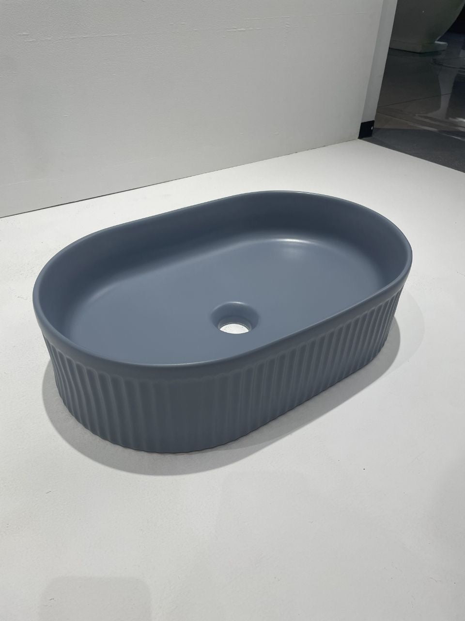 Zinarch Oval Fluted Basin