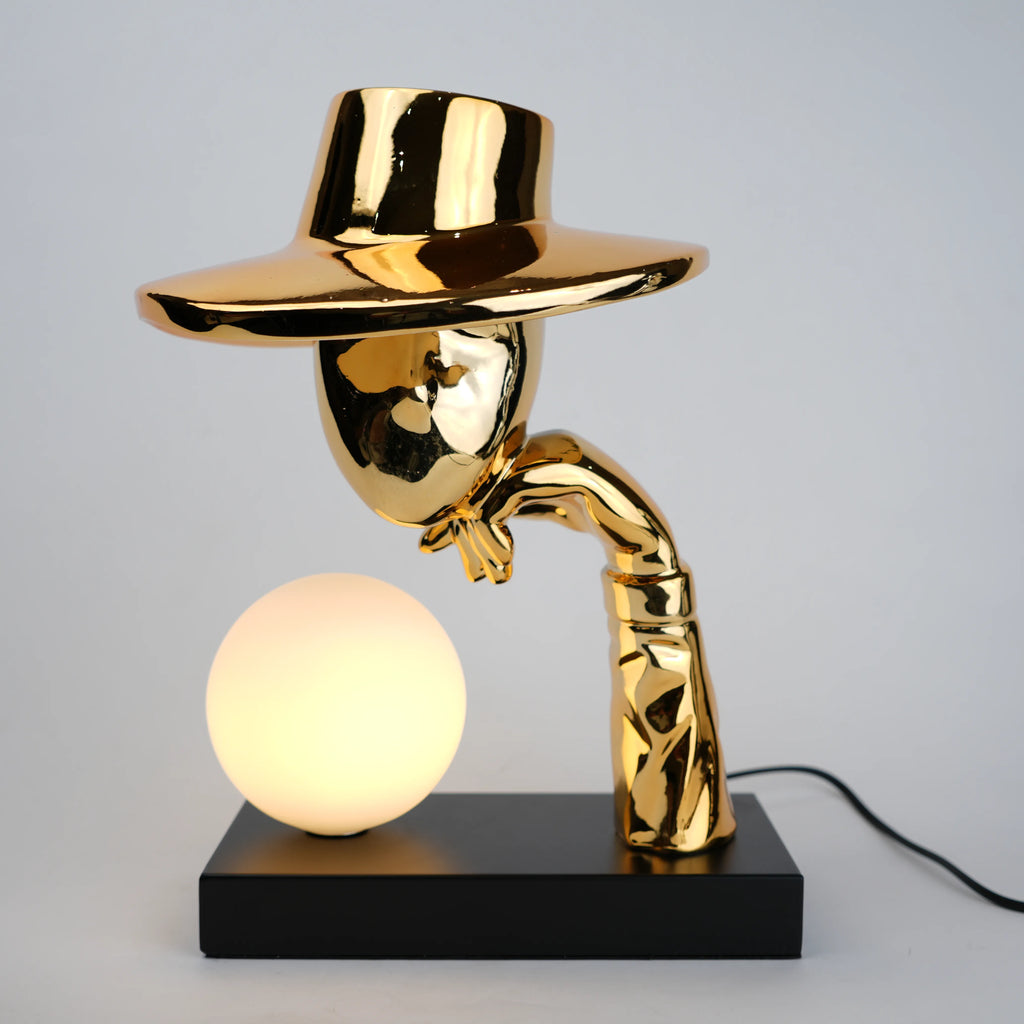 Elegant Hat Lamp Gold