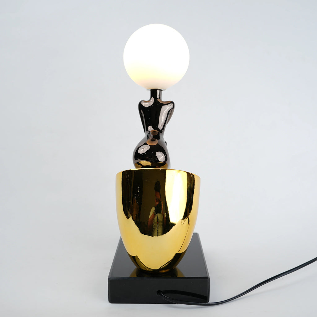 Noir Figure Table Lamp