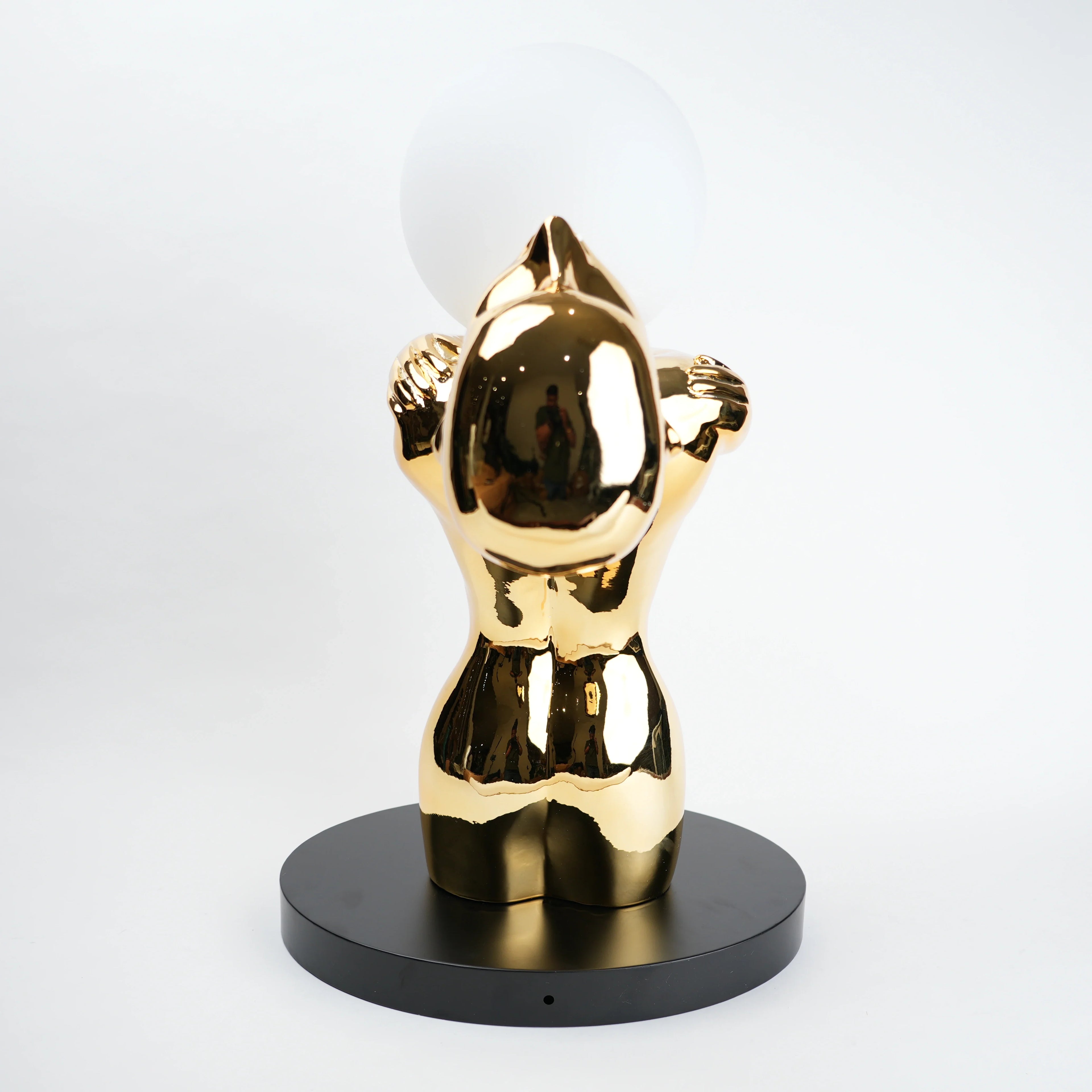 Auric Flow Table Lamp