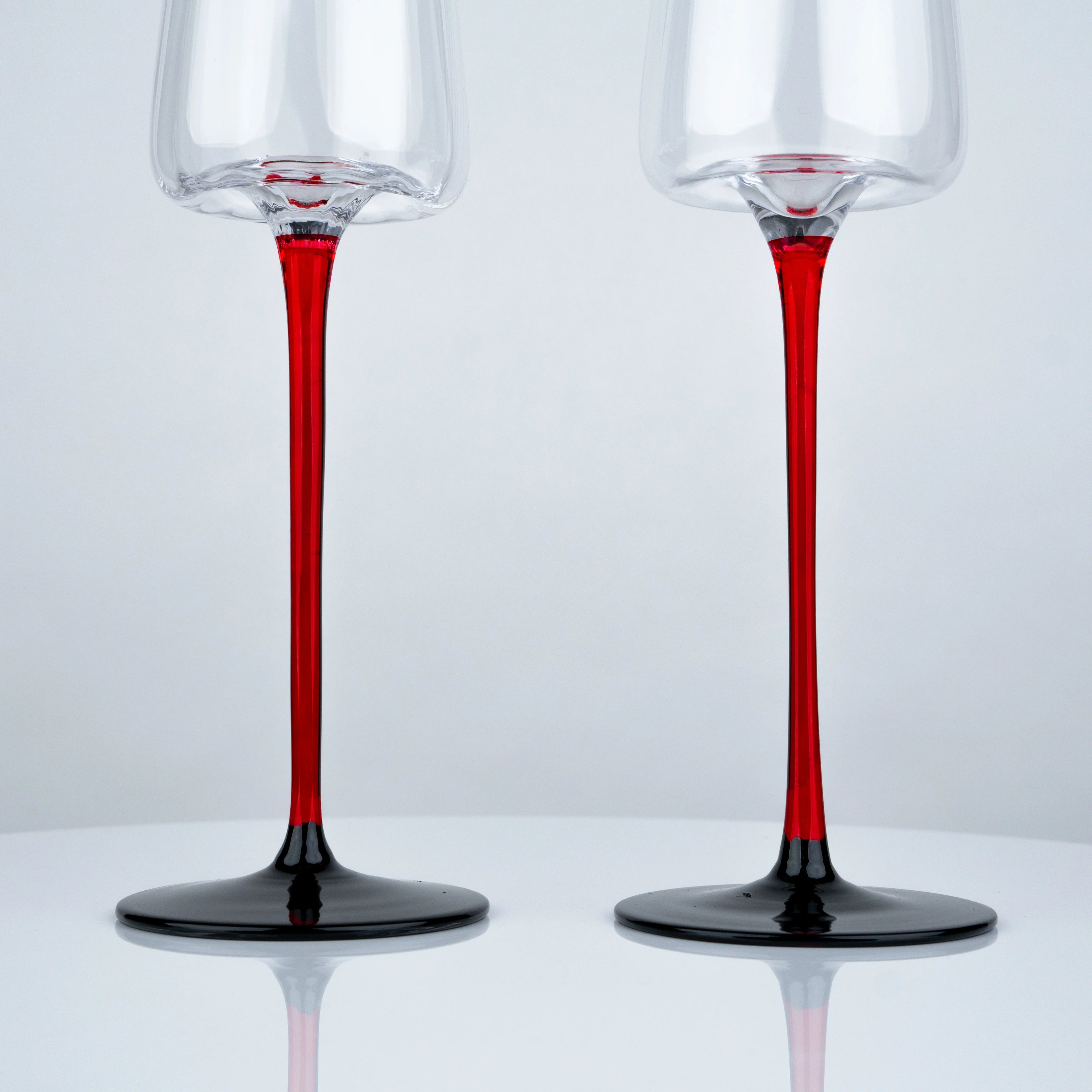 Noir Champagne Flute - Set of 4