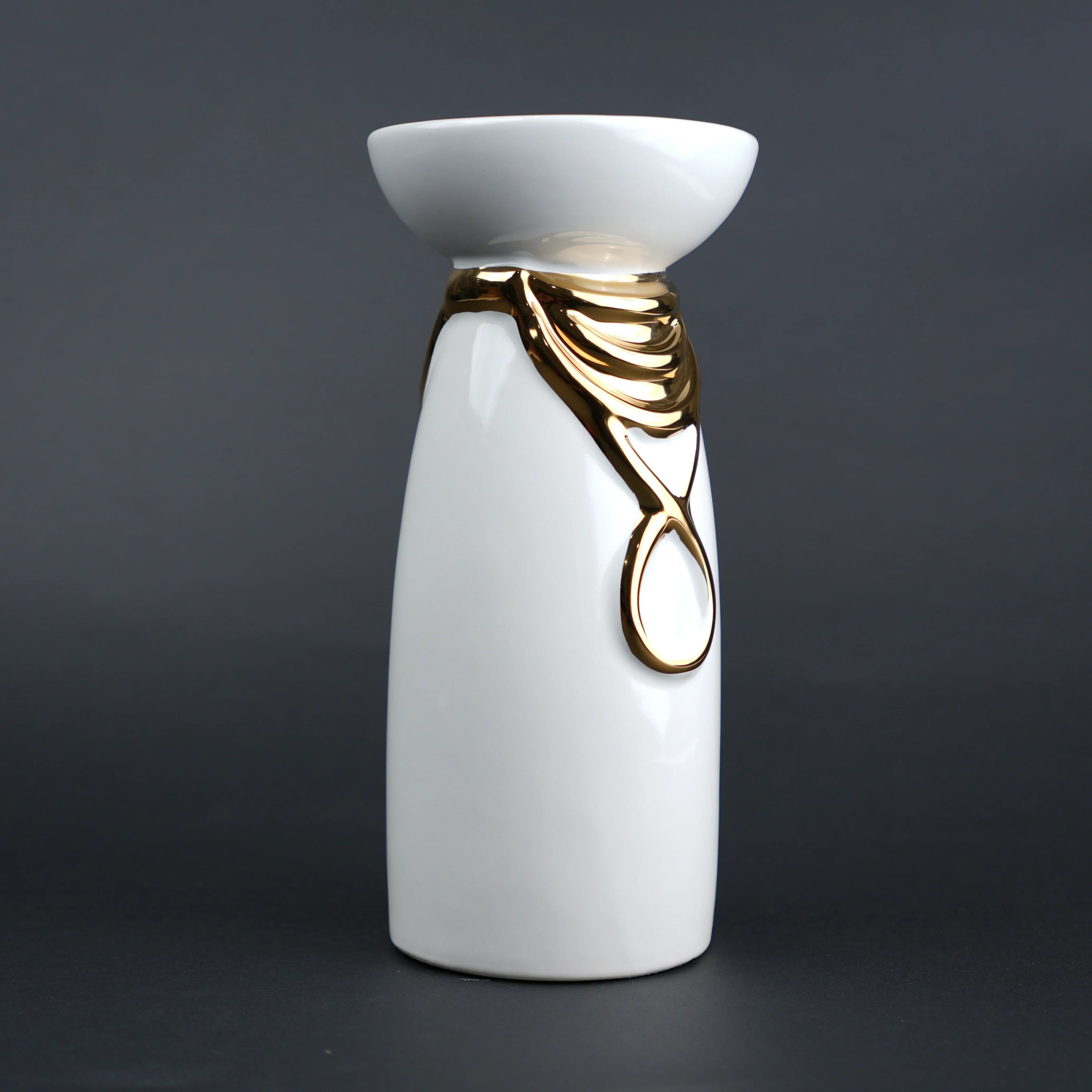 Aura Candle Holder