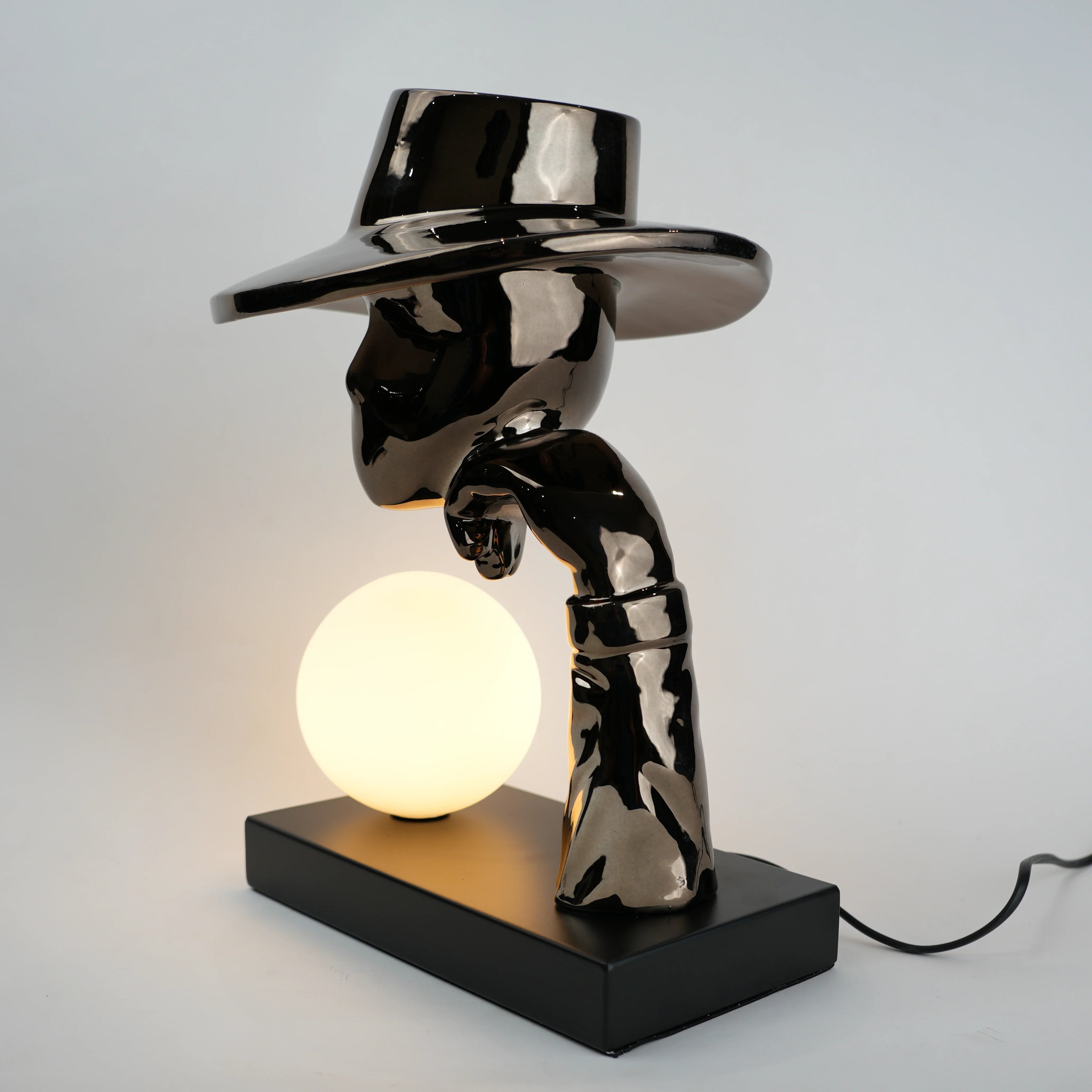 Elegant Hat Lamp Black Electroplated