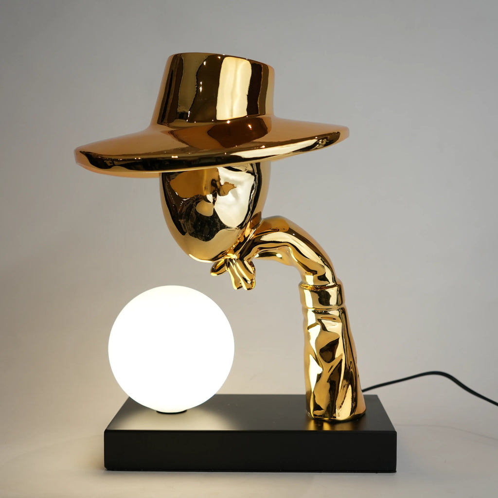 Elegant Hat Lamp Gold