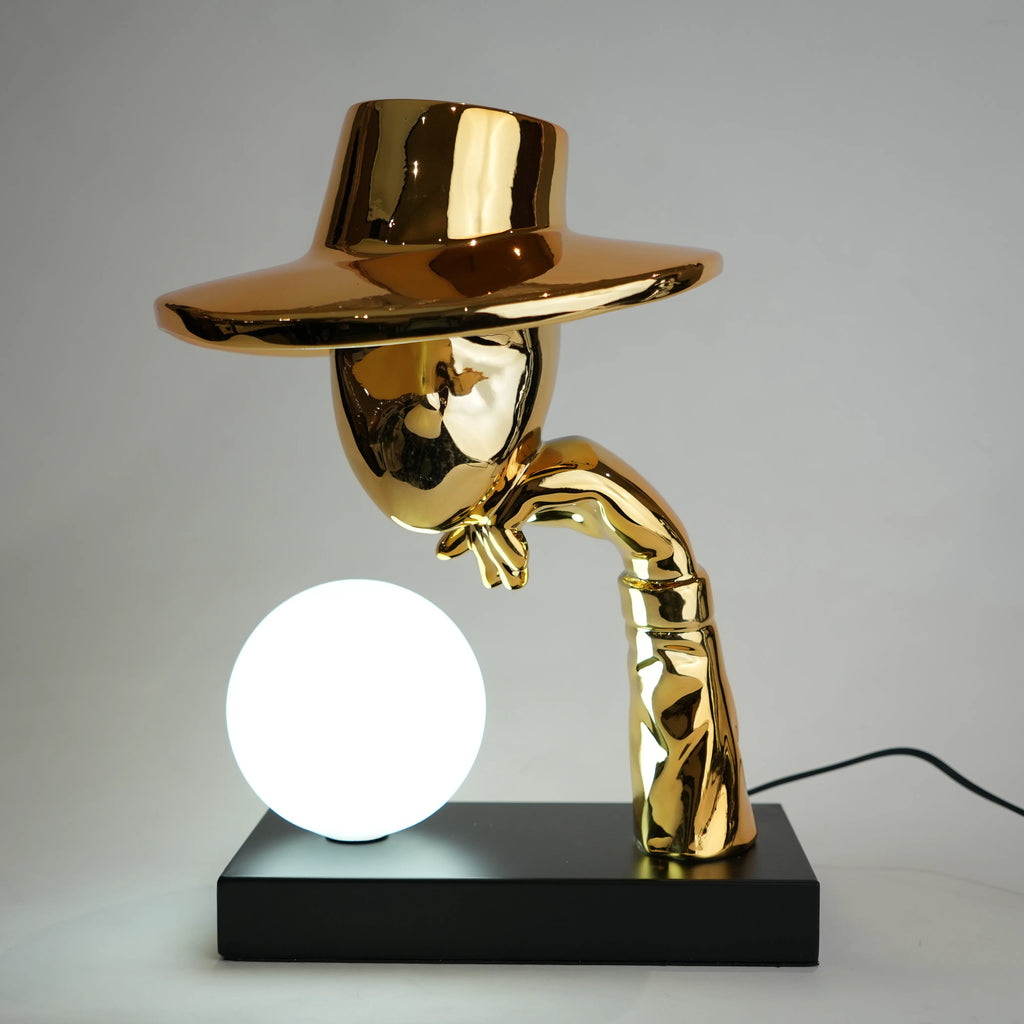 Elegant Hat Lamp Gold
