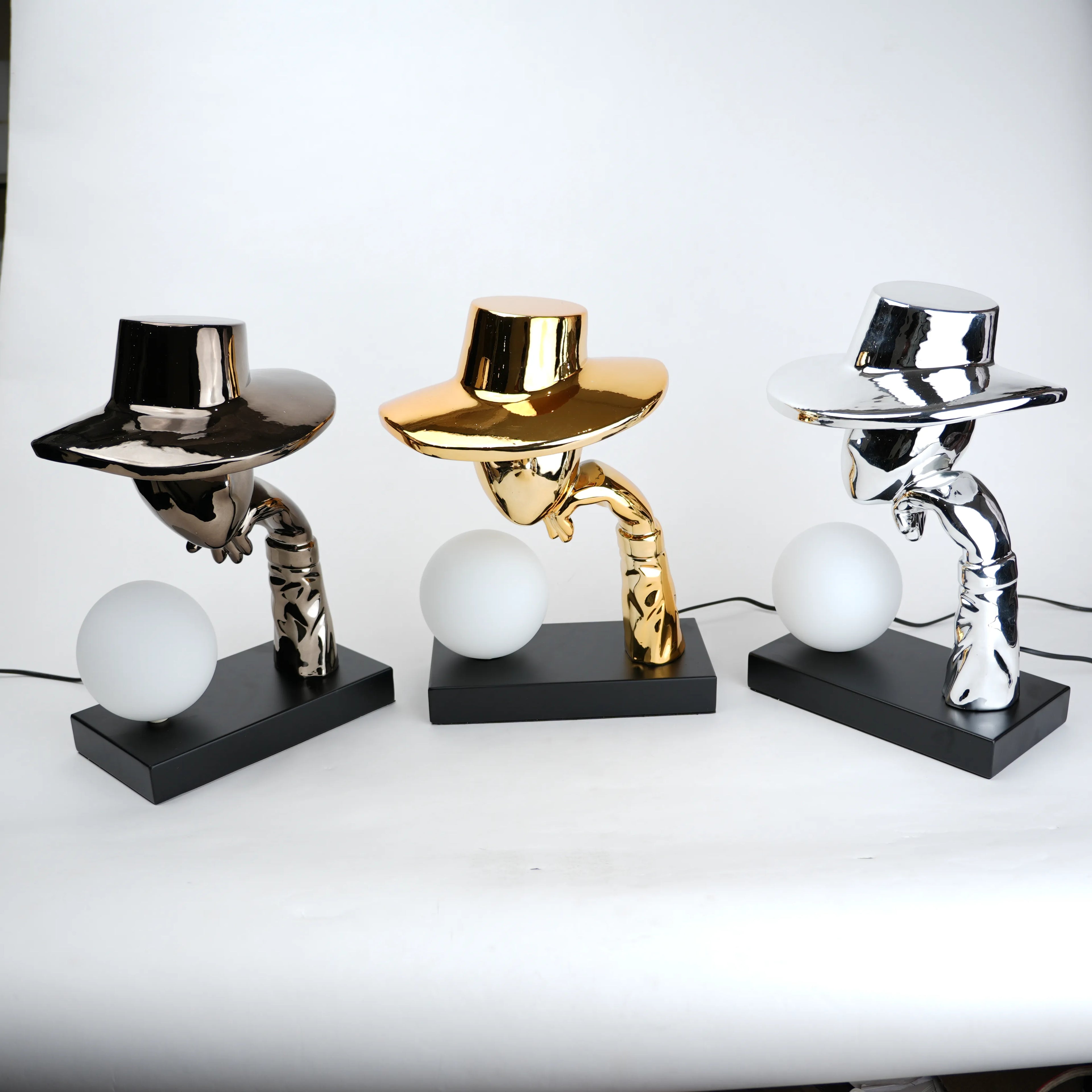 Elegant Hat Lamp Silver
