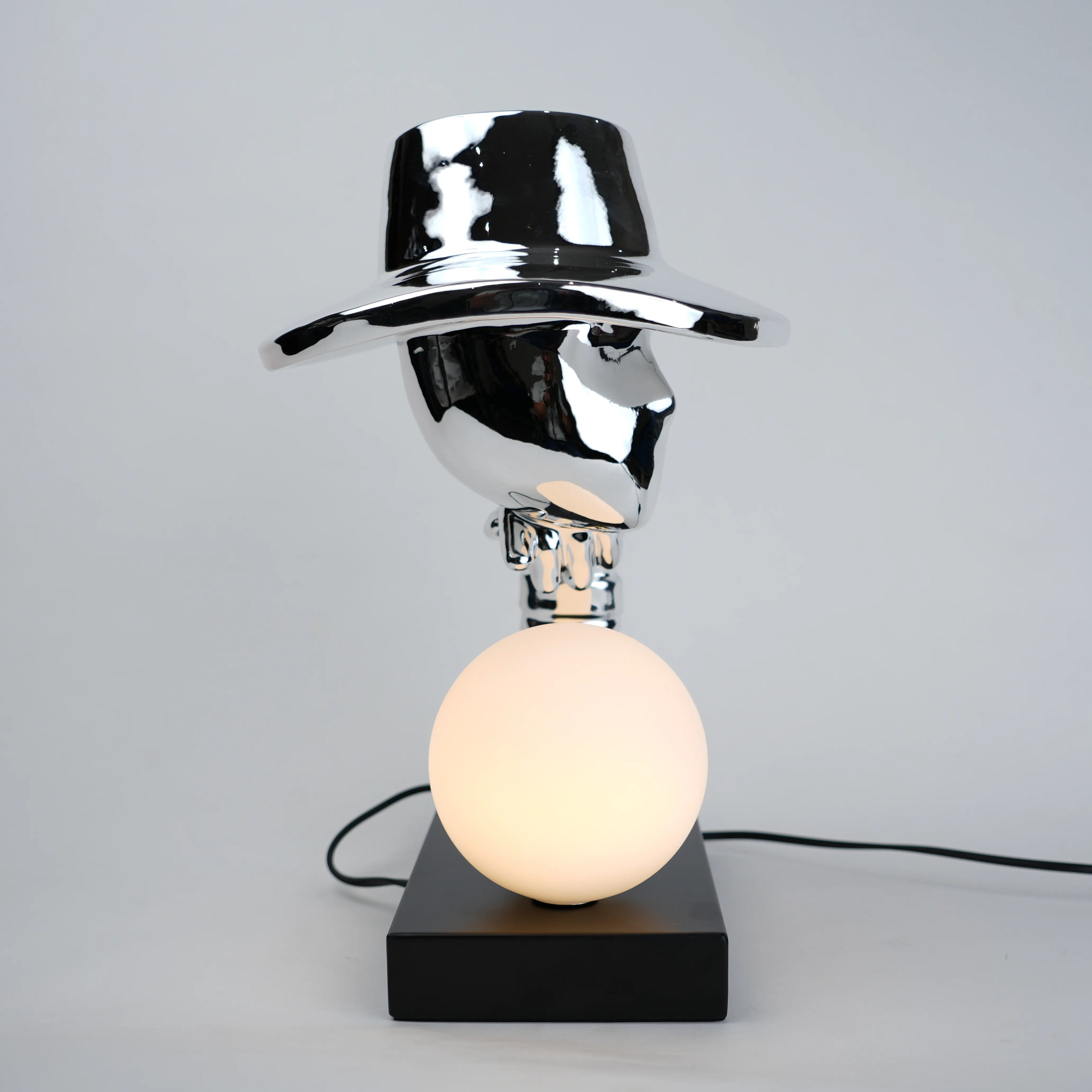 Elegant Hat Lamp Silver