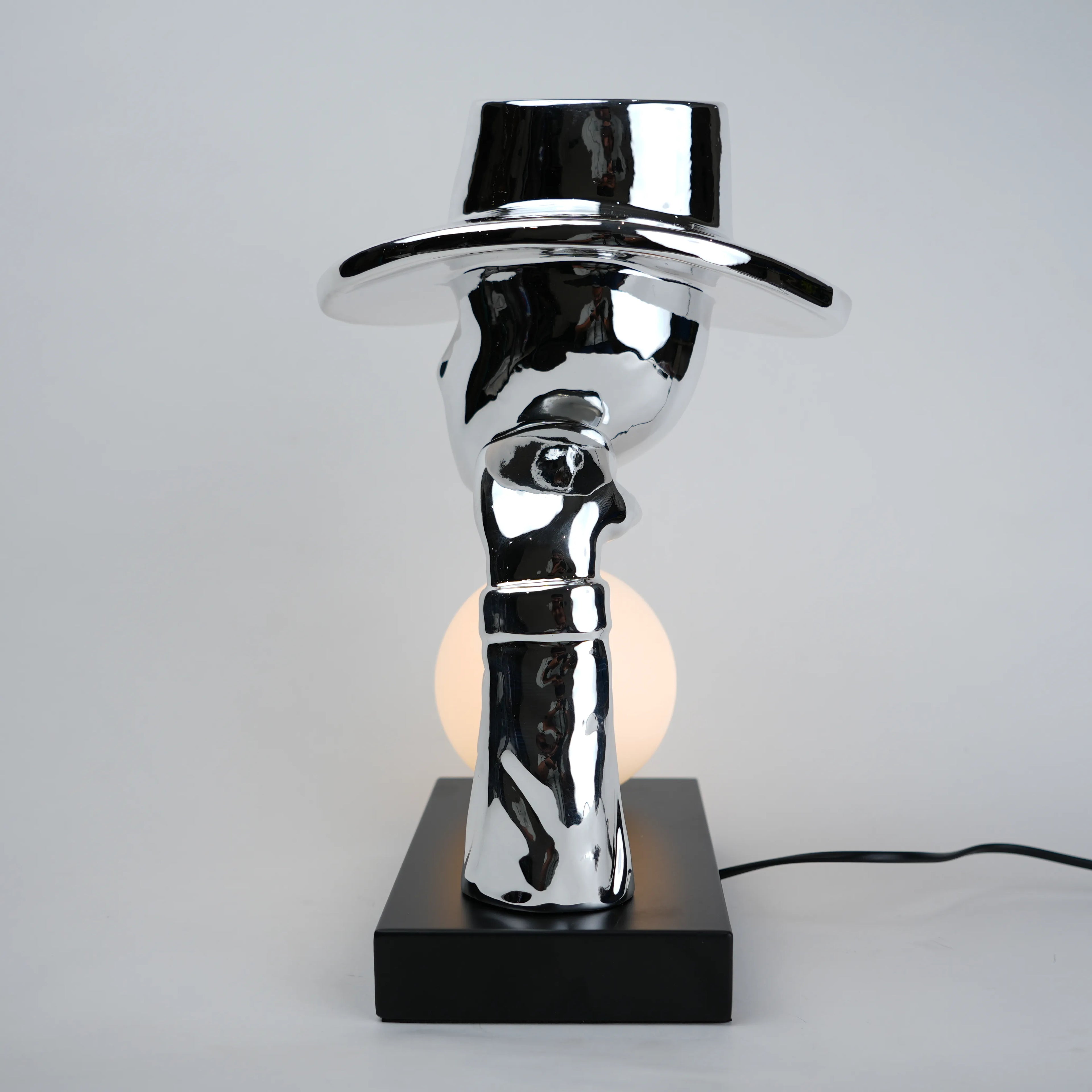 Elegant Hat Lamp Silver