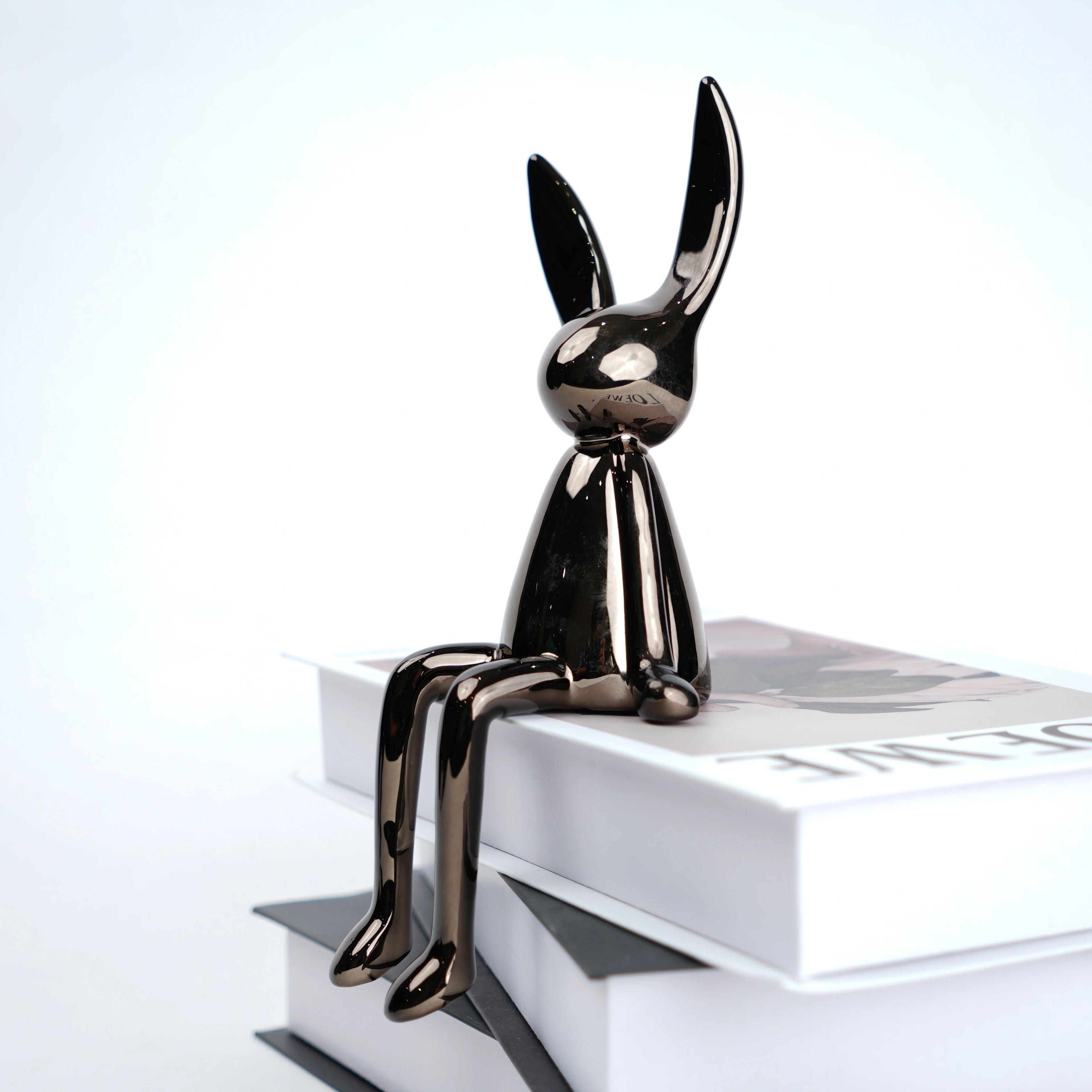 Minimal Bunny Edge Figurine