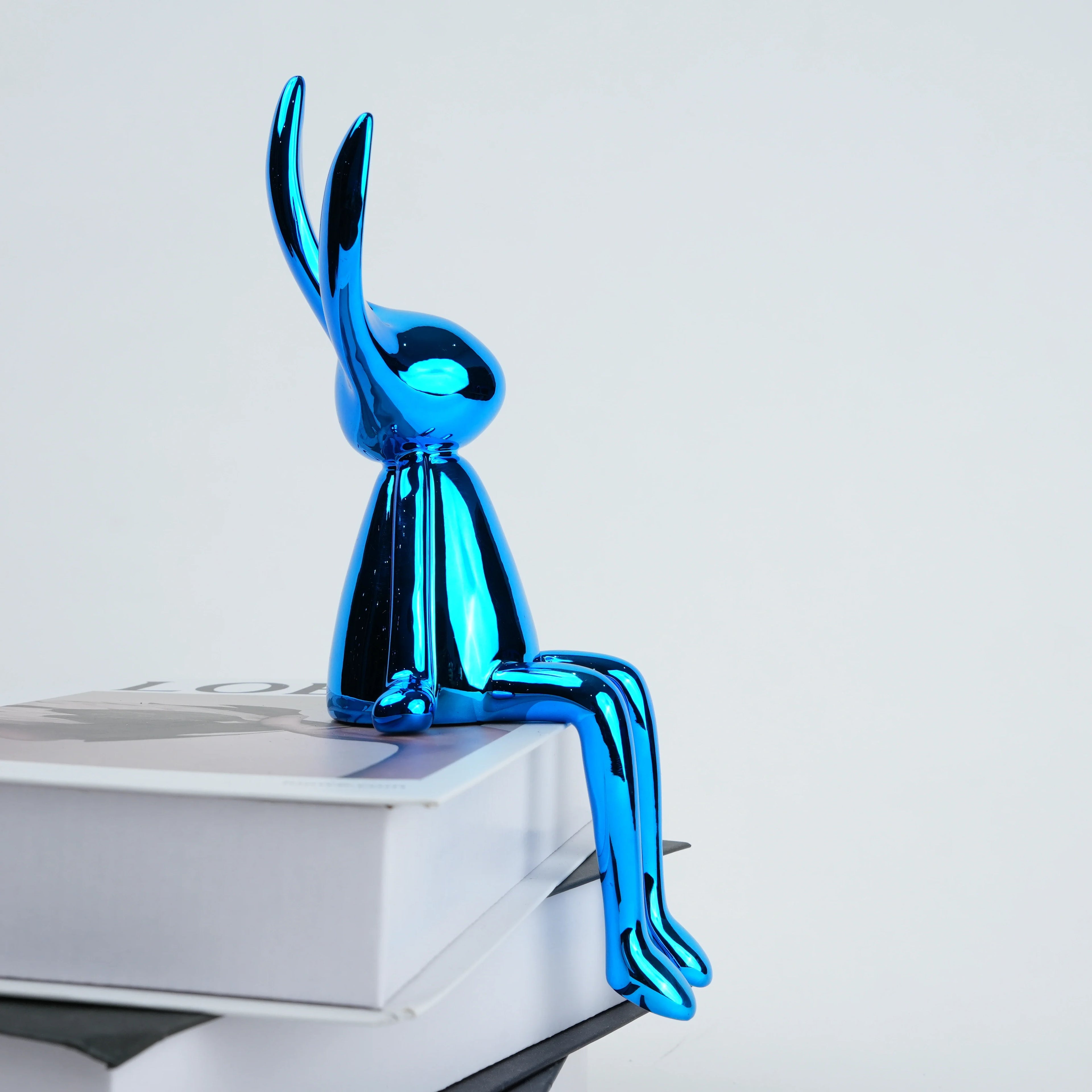 Minimal Bunny Edge Figurine