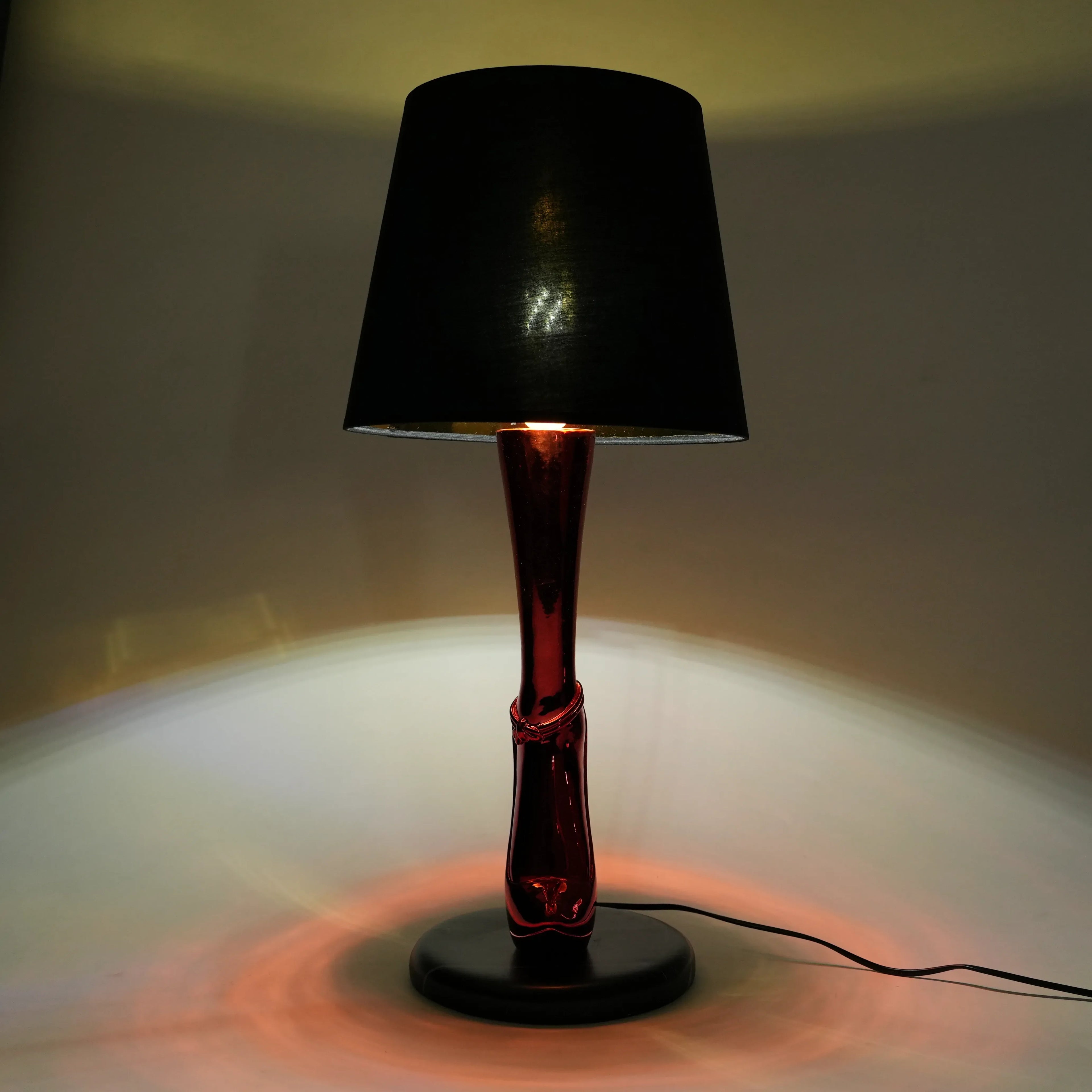 Crimson Heel Table Lamp