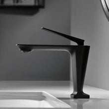 Pyramid Mixer Short Faucet Black