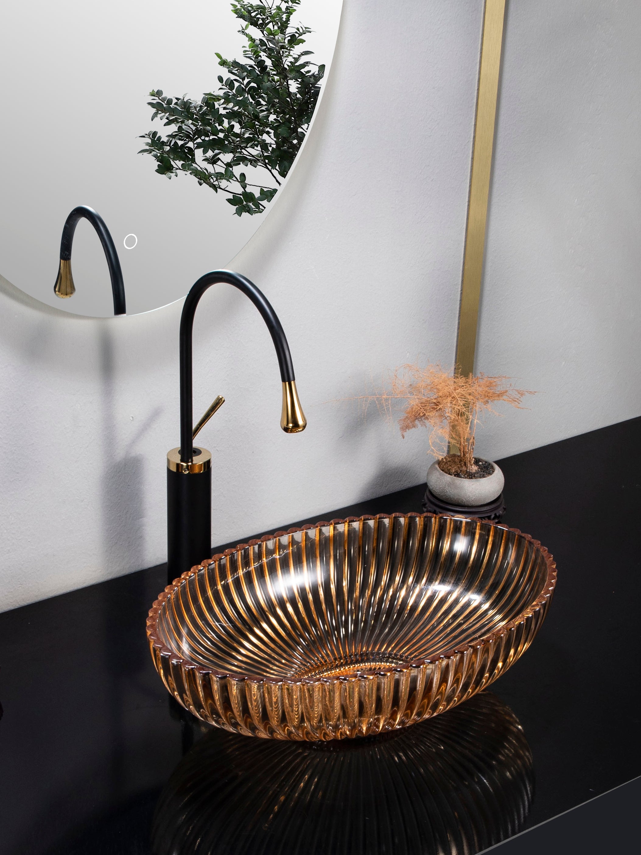 Fluted Fantasy by Zinarch